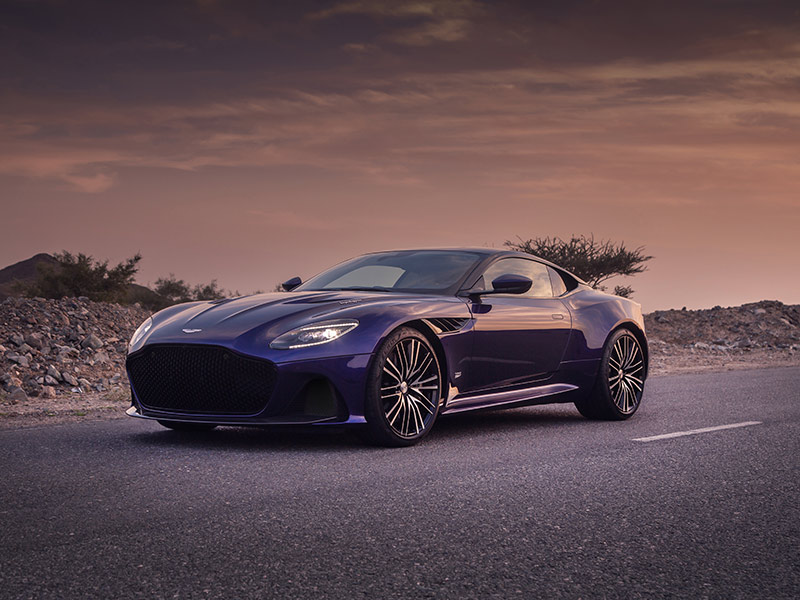 نسخة حصرية للشرق الأوسط من دي بي إس سوبرليجيرا من أستون مارتن